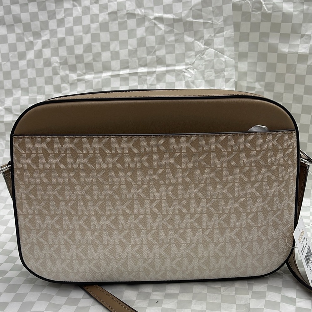 MICHAEL KORS Jet Set Lg Ombré Signature Logo EW Crossbody East West 
Husk 
NWT - Picture 7 of 10